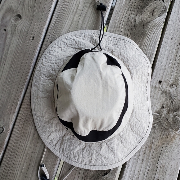 Bucket Hat - Picture 3 of 4